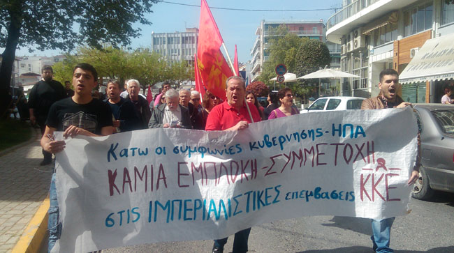 Πικετοφορία του ΚΚΕ ενάντια στην ιμπεριαλιστική επίθεση στη Συρία