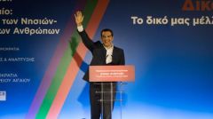 Μένουν στα νησιά ο αυξημένος ΦΠΑ και οι εγκλωβισμένοι πρόσφυγες και μετανάστες