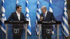 Και τα δικά τους χέρια...