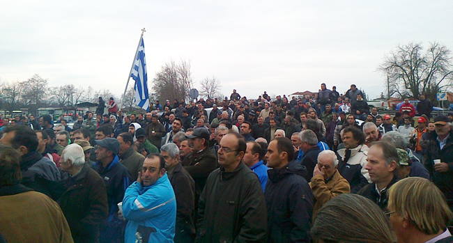 Μαζική συγκέντρωση αγροτών στην Κουλούρα