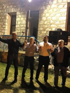 Δεν ξεχνά τις ρίζες του…
