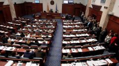 ΠΓΔΜ:Με όργιο παρεμβάσεων ψηφίστηκε η συνταγματική αναθεώρηση