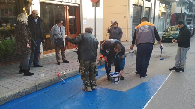 Νάουσα: Διαγράμμιση των θέσεων στάθμευσης ΑΜΕΑ