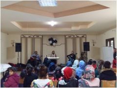 Μήνυμα αγάπης από τον Έρασμο στους πρόσφυγες στην Αγια Βαρβάρα