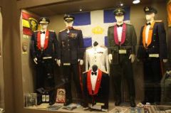 Αδιόρθωτοι...