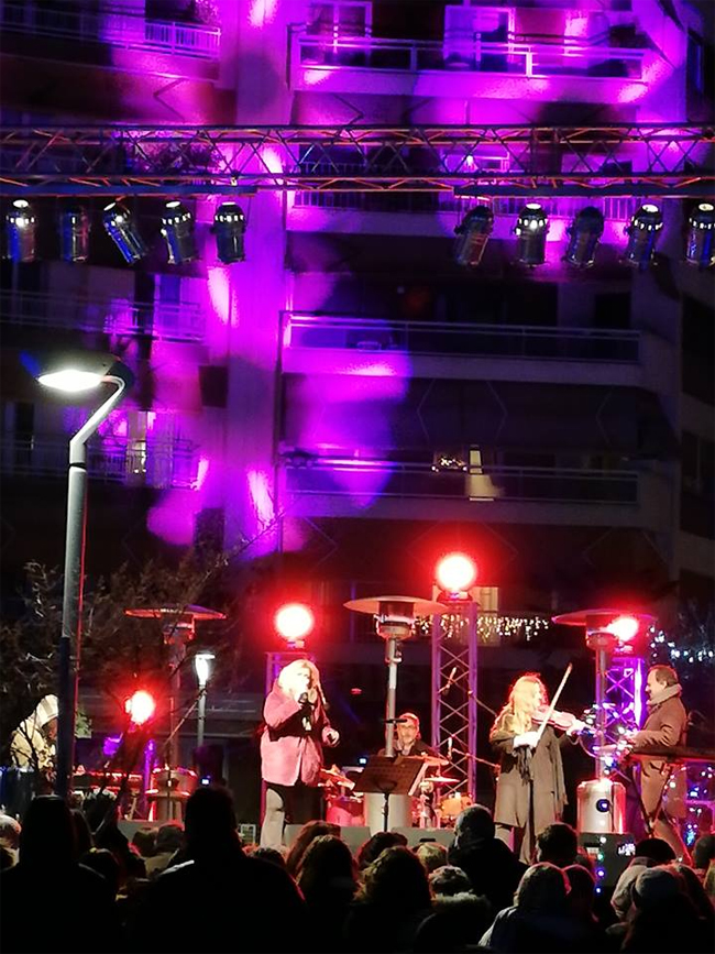 Βέροια: Άναψε το Χριστουγεννιάτικο δένδρο μετά μουσικής!