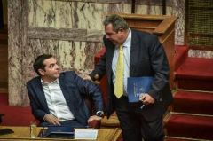 «Ανένδοτη» κοροϊδία, μηνύματα και προαναγγελθέντα διαζύγια