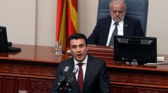 ΠΓΔΜ: Κλιμακώνονται τα παζάρια και οι αλλαγές για την εξασφάλιση των ψήφων υπέρ της Συμφωνίας των Πρεσπών