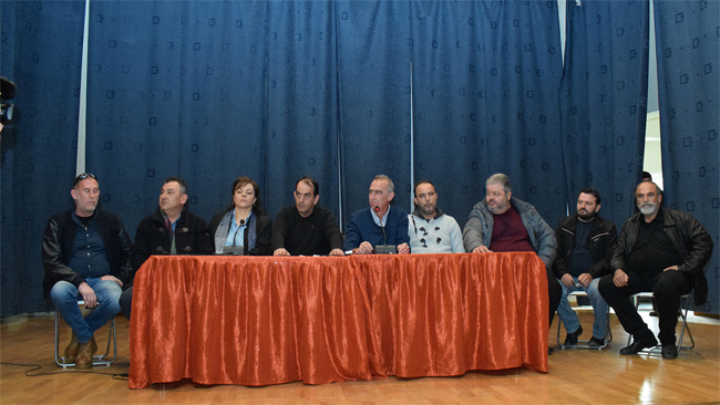 ΠΑΝΕΛΛΑΔΙΚΗ ΕΠΙΤΡΟΠΗ ΤΩΝ ΜΠΛΟΚΩΝ: Ομόφωνη κλιμάκωση του αγώνα αποφάσισαν οι αγρότες 