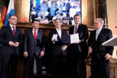 Βραβεύτηκαν για τις υπηρεσίες τους στους ιμπεριαλιστικούς σχεδιασμούς