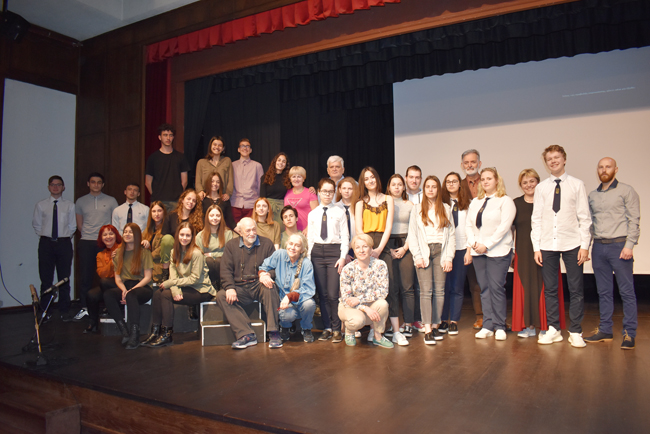 Οταν ο Παντελής Βούλγαρης και η Ιωάννα Καρυστιάνη συνάντησαν Ελληνες και Ρώσους μαθητές στη Βέροια...