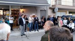 Περιοδεία και συγκέντρωση στη γειτονιά Μάντζαλος της Νάουσας  από την ΛΑΣ