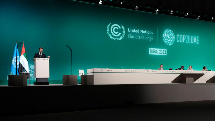 COP28: Σφοδροί ανταγωνισμοί, πίσω από τα ευχολόγια, στη διάσκεψη του ΟΗΕ για το κλίμα
