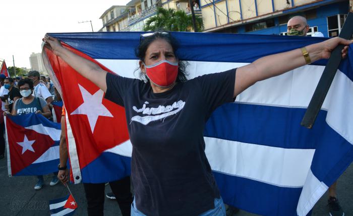 «Αλληλεγγύη στην Κούβα! Οι προβοκάτσιες των ιμπεριαλιστών δεν θα περάσουν!»