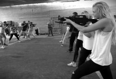 «’Ελα με την οικογένειά σου να σε μάθουμε στα όπλα».Το Ισραήλ εκπαιδεύει τουρίστες στην… «αντιτρομοκρατία»