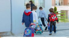 ΑΝΩΤΑΤΗ ΣΥΝΟΜΟΣΠΟΝΔΙΑ ΓΟΝΕΩΝ ΜΑΘΗΤΩΝ ΕΛΛΑΔΑΣ: Ολοήμερο σχολείο ή παρκάρισμα παιδιών μέχρι τις 6 μμ;