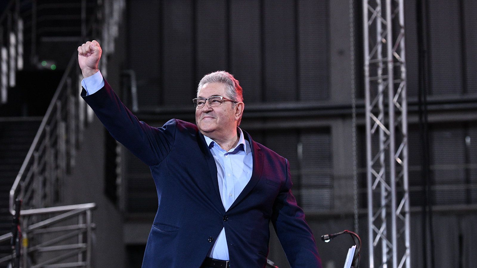 Δ. Κουτσούμπας: Μόνοι τους και όλοι μας, με πολύ πιο δυνατό ΚΚΕ! 