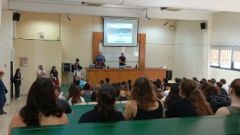 Αυτοί που μας έκλεψαν το βιβλίο από το χέρι, μας κατηγορούν ότι μείναμε αδιάβαστοι