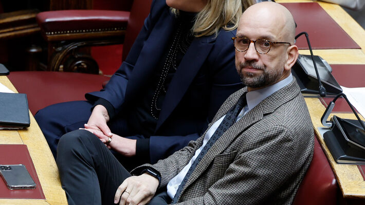 Συχαρίκια και εγκώμια...