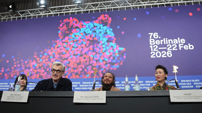 Οταν η Μπερλινάλε έκοψε τη ζωντανή μετάδοση...