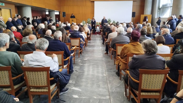 Σε κλίμα βαθιάς συγκίνησης η κηδεία του συντρόφου Γιάννη Ζιώγα 