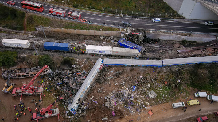 Έγκλημα των Τεμπών: Τρία χρόνια μετά (!) κατασχέθηκαν αρχεία και οπτικό υλικό από την πρώτη στιγμή της σύγκρουσης
