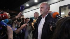 Αυτοδυναμία για το κόμμα του πρώην προέδρου Ράντεφ στις βουλευτικές εκλογές της Βουλγαρίας με σημαία το ...«εθνικό συμφέρον» των αστών