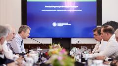 Κυβερνητική σύσκεψη με φόντο την ένταση της επίθεσης στους βιοπαλαιστές αγροτοκτηνοτρόφους