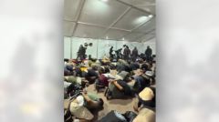 Το θρασύδειλο κράτος τρομοκράτης Ισραήλ δείχνει την αποκτήνωση του στους απαχθέντες του στολίσκου αλληλεγγύης στη Γάζα