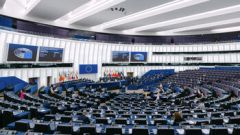 Ευρωκοινοβουλευτική Ομάδα του ΚΚΕ: Να καταδικαστεί και να εμποδιστεί κάθε απόπειρα στρατιωτικής επέμβασης των ΗΠΑ στην Κούβα 