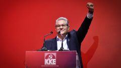 Δ. Κουτσούμπας: Η προωθούμενη άρση της μονιμότητας των δημοσίων υπαλλήλων αφορά όλο τον λαό, που πληρώνει τις συνέπειες στην Παιδεία, στην Υγεία, παντού 
