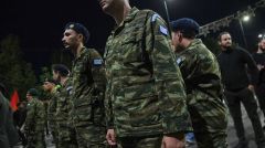 Κλιμακώνονται οι διώξεις σε βάρος στρατευμένων: Ποινή φυλάκισης σε φαντάρο επειδή διάβαζε τον «Ριζοσπάστη»!