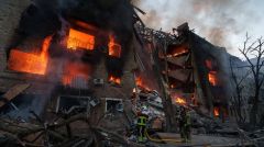 Η Ρωσία απειλεί τη Βρετανία για την εμπλοκή της στον πόλεμο