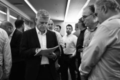  Ηλεκτροκίνητος Προαστιακός  Θεσσαλονίκη – Αλεξάνδρεια , Βέροια , Νάουσα , Σκύδρα,  Έδεσσα γιατί απουσιάζει από τα 9 «κρίσιμα αναπτυξιακά έργα»;