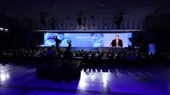 Συνέντευξη Τύπου Κυρ.Μητσοτάκη: «Σφραγίδες στο διαβατήριο» της αντιλαϊκής πολιτικής και της πολεμικής εμπλοκής