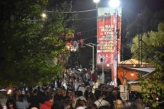 Εδώ, που η αμφισβήτηση του συστήματος των πολέμων και του κέρδους γίνεται φωνή!