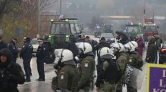 Ένταση της ποινικοποίησης των αγροτικών αγώνων ενώ βασιλεύει η ατιμωρησία κυβερνητικών στελεχών για το «φαγοπότι» του ΟΠΕΚΕΠΕ
