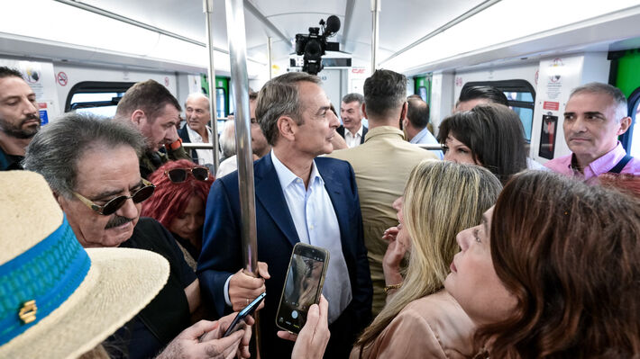 ΚΚΕ: Η κυβέρνηση διαφημίζει «έργο» στις συγκοινωνίες, ενώ ο λαός βιώνει μεγάλες καθυστερήσεις, συνωστισμό, βλάβες και ελλείψεις προσωπικού